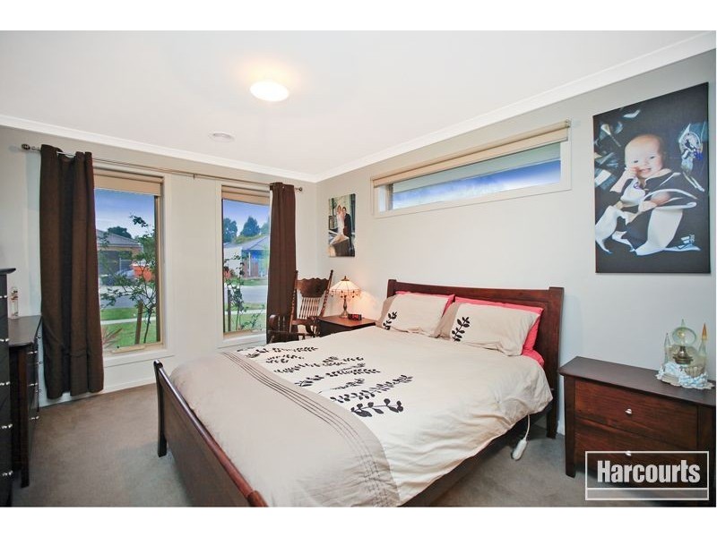 12 Glenvista Road, Pakenham VIC 3810