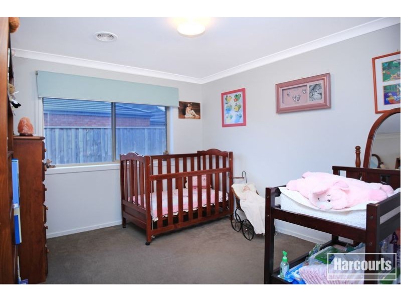 12 Glenvista Road, Pakenham VIC 3810