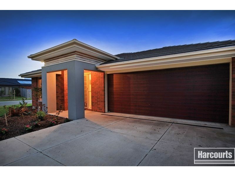 12 Glenvista Road, Pakenham VIC 3810