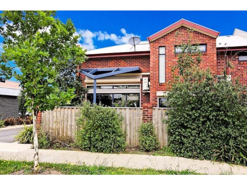1 Derby Lane, Pakenham VIC 3810