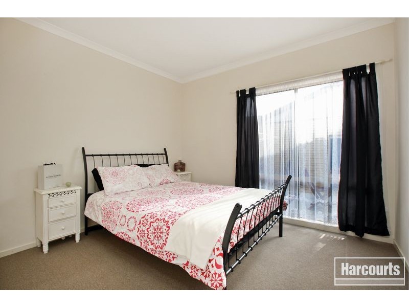 6 Haakman Way, Pakenham VIC 3810