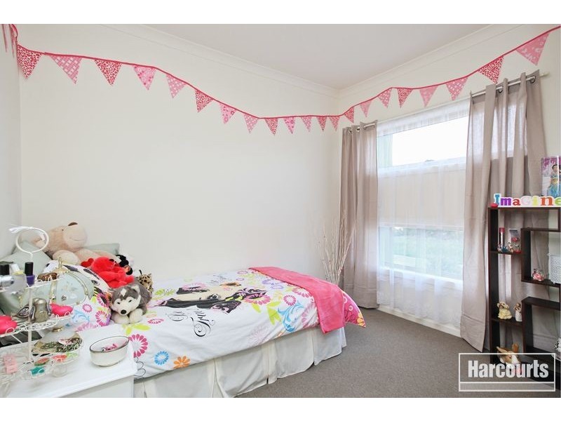 6 Haakman Way, Pakenham VIC 3810