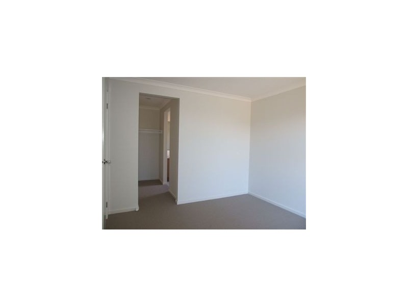 53 Gallery Way, Pakenham VIC 3810