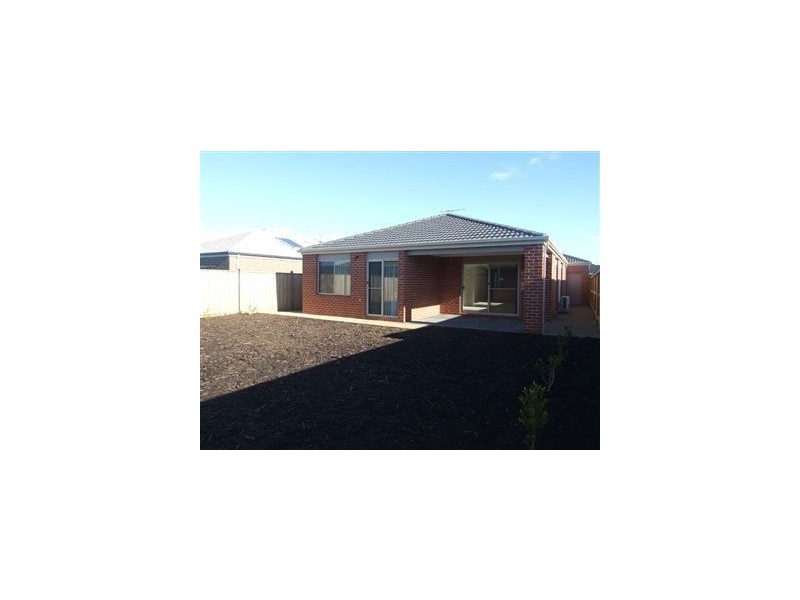 53 Gallery Way, Pakenham VIC 3810