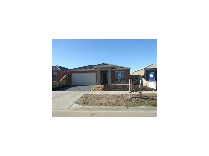 53 Gallery Way, Pakenham VIC 3810