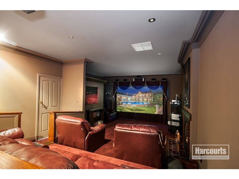 2 Barr Court, Pakenham VIC 3810