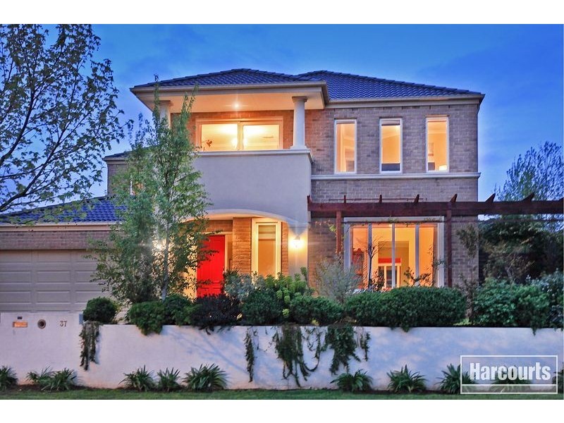 37 Botanic Drive, Pakenham VIC 3810