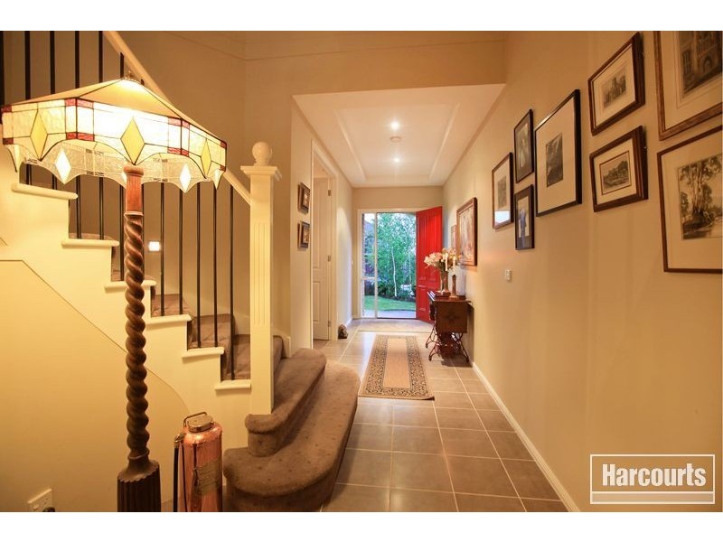 37 Botanic Drive, Pakenham VIC 3810