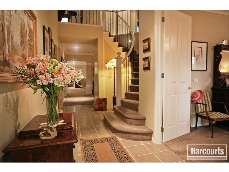 37 Botanic Drive, Pakenham VIC 3810