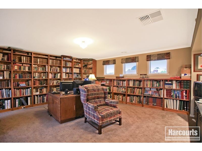 37 Botanic Drive, Pakenham VIC 3810