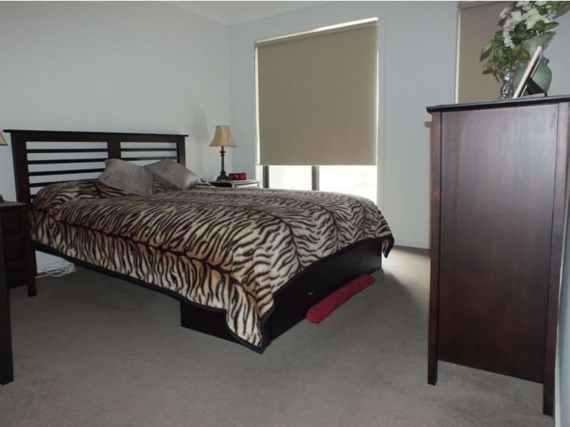 53 Victory Drive, Pakenham VIC 3810