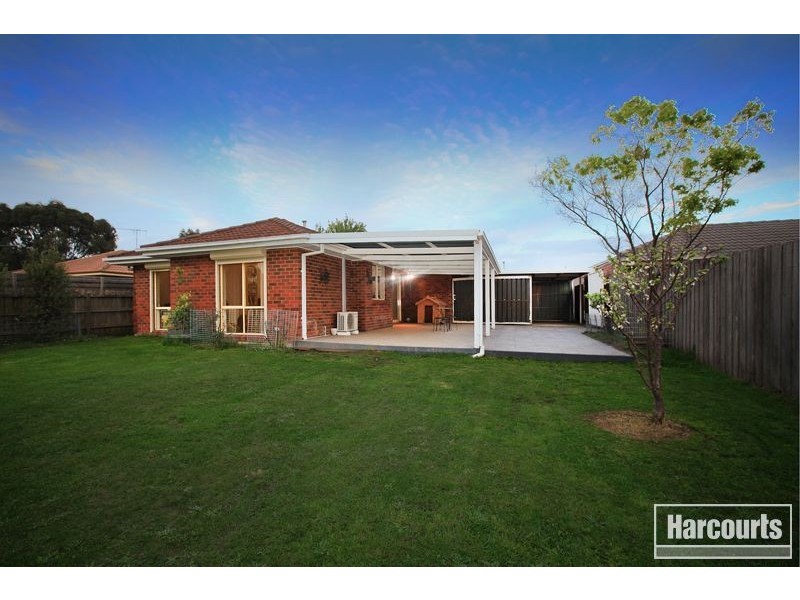 4 Sheffield Close, Pakenham VIC 3810