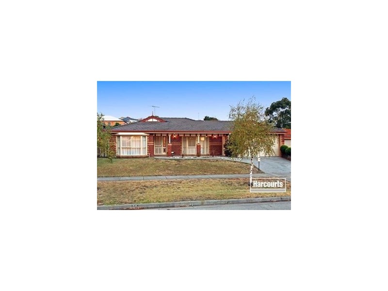 30 Balmoral Way, Pakenham VIC 3810