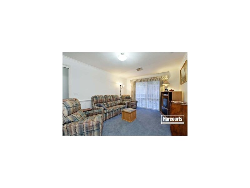 30 Balmoral Way, Pakenham VIC 3810