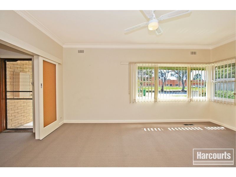 1/20 Henty Street, Pakenham VIC 3810
