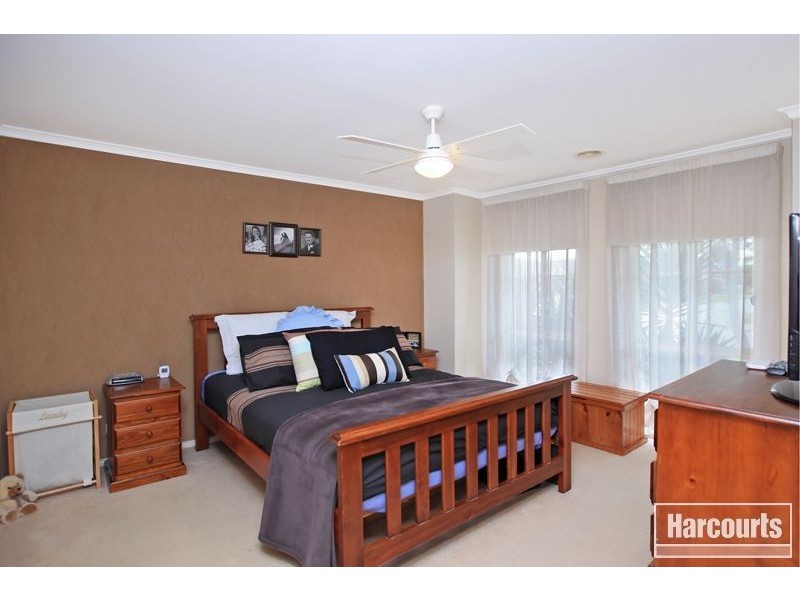 44 Pommel Street, Pakenham VIC 3810