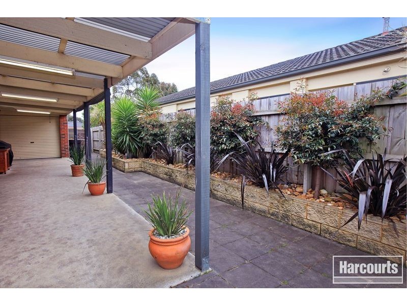 44 Pommel Street, Pakenham VIC 3810