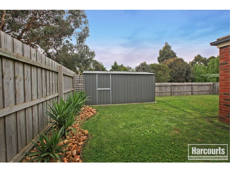 44 Pommel Street, Pakenham VIC 3810