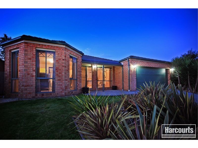 4 Darvell Court, Pakenham VIC 3810