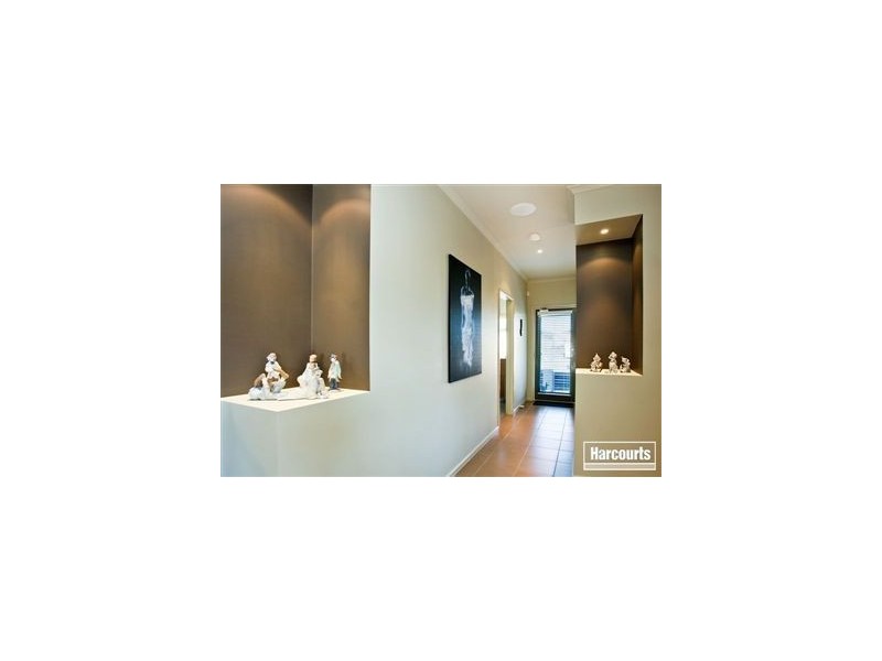 24 Eventide Rise, Pakenham VIC 3810