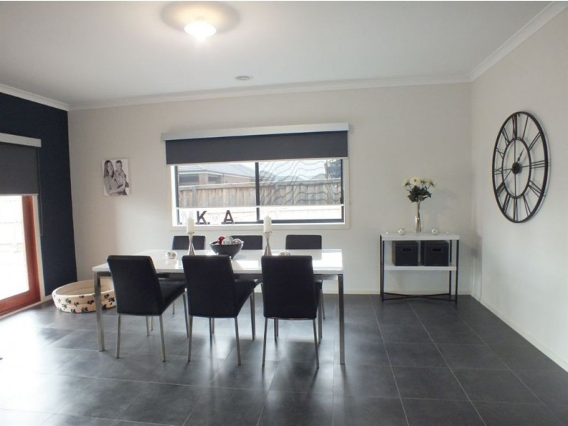 31 Winneke Way, Pakenham VIC 3810