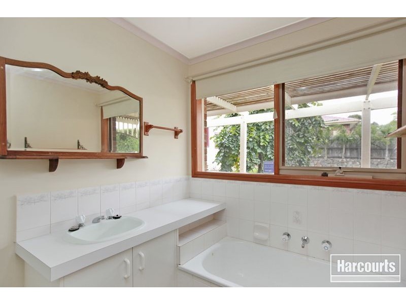 7 Union Avenue, Pakenham VIC 3810