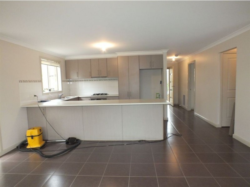 6/53 Ebony Drive, Pakenham VIC 3810