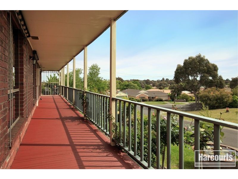 2A McCaffery Rise, Pakenham VIC 3810