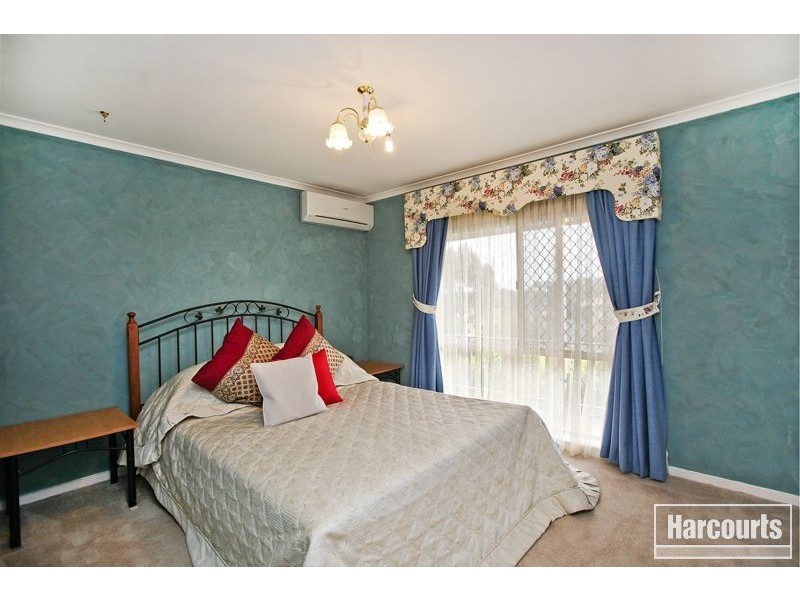 2A McCaffery Rise, Pakenham VIC 3810