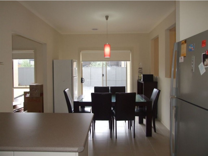 23 Joseph Banks Drive, Pakenham VIC 3810