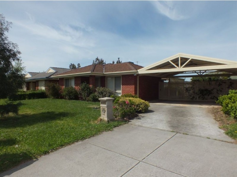 4 Brooke Court, Pakenham VIC 3810