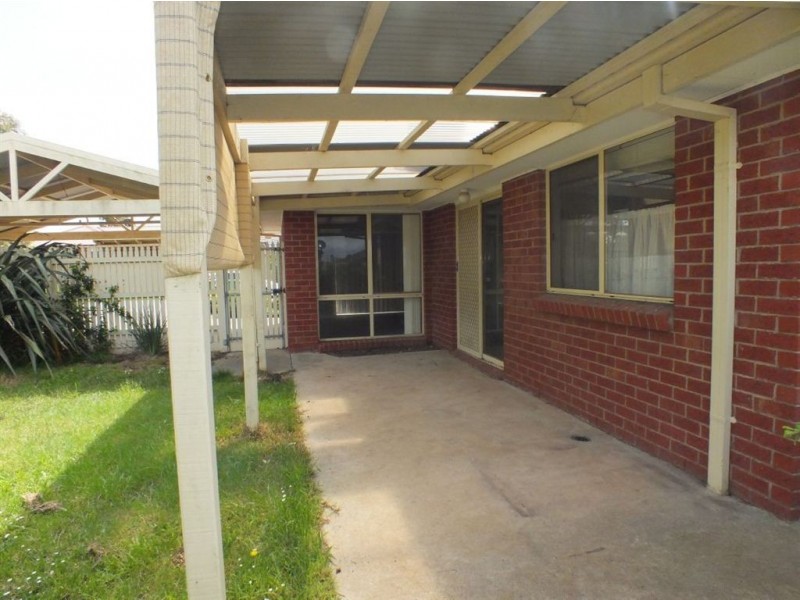 4 Brooke Court, Pakenham VIC 3810