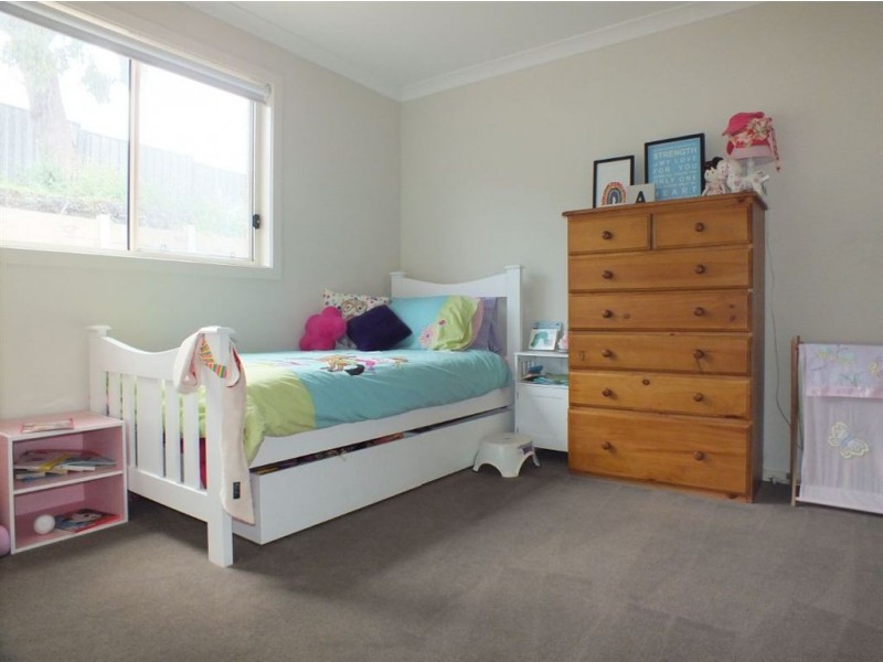 36 Victoria Place, Pakenham VIC 3810