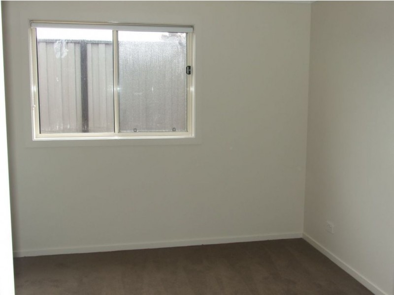 36 Victoria Place, Pakenham VIC 3810