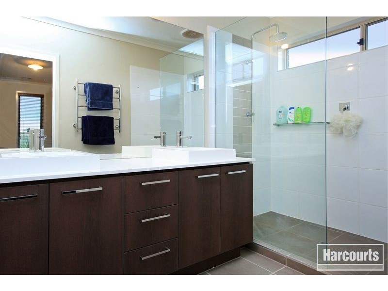 53 Moore Mews, Pakenham VIC 3810