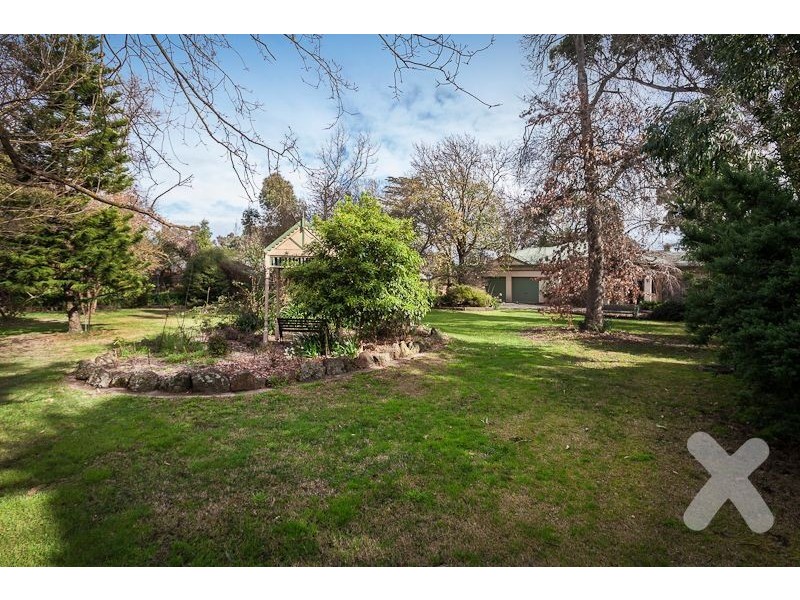 15 Pakenham Road, Pakenham VIC 3810