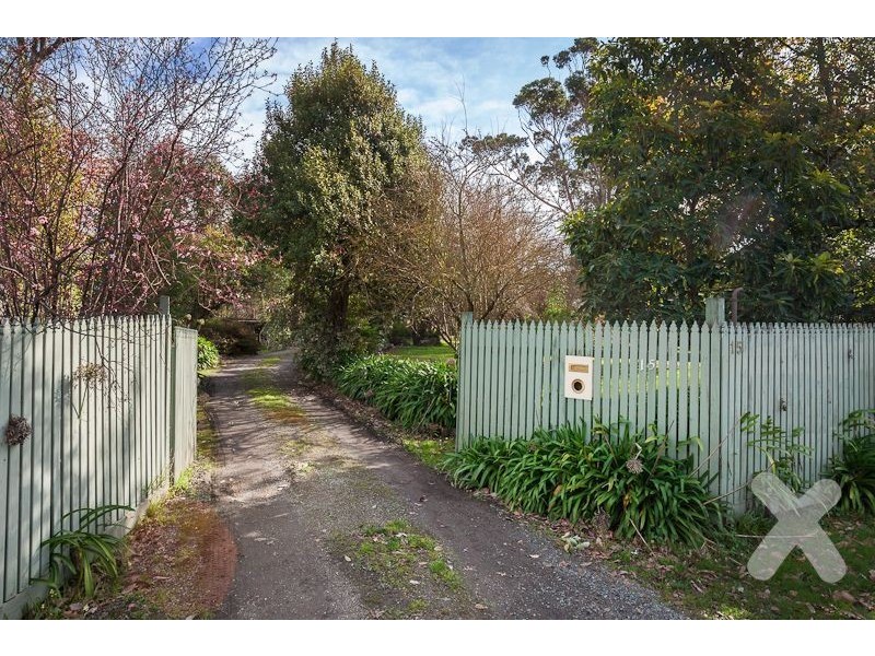 15 Pakenham Road, Pakenham VIC 3810