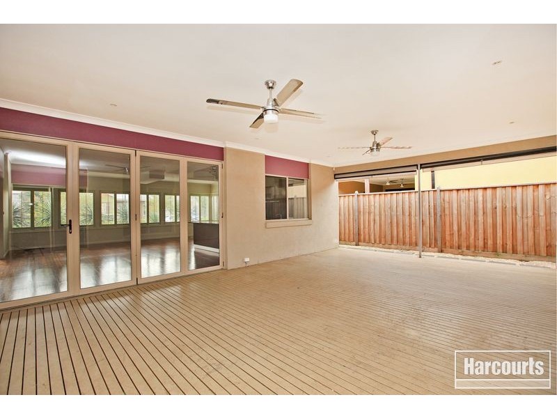 9 Reidel Avenue, Pakenham VIC 3810