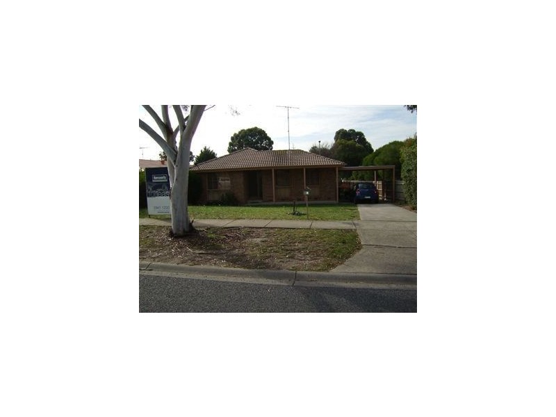 18 Atkins Road, Pakenham VIC 3810