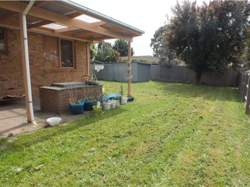 18 Atkins Road, Pakenham VIC 3810