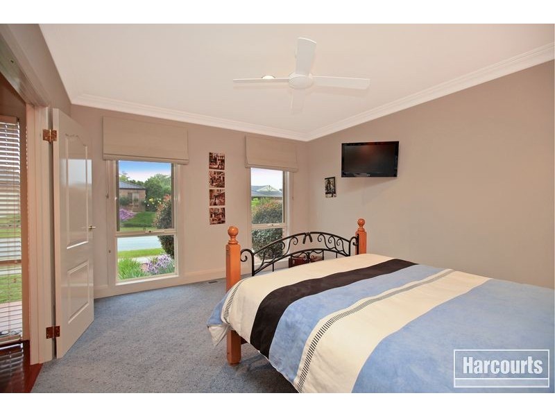 3 Banks Road, Pakenham VIC 3810