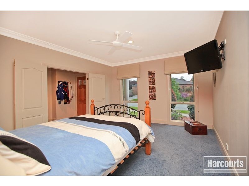 3 Banks Road, Pakenham VIC 3810