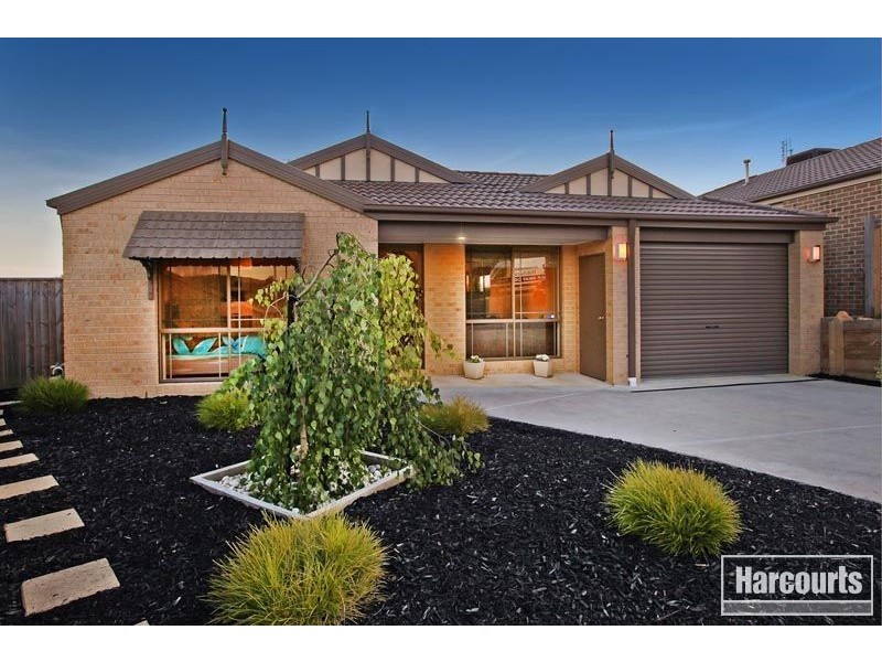 16 Jennifer Court, Pakenham VIC 3810