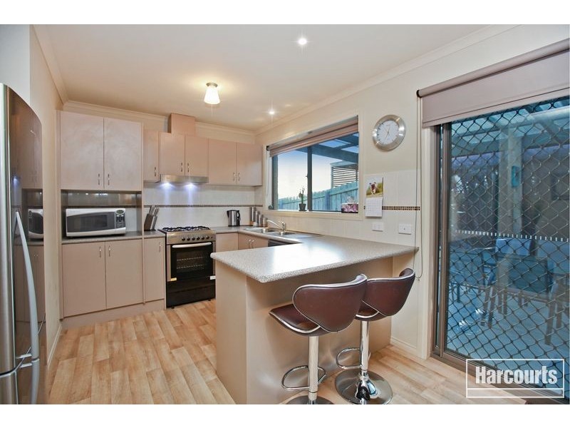 16 Jennifer Court, Pakenham VIC 3810