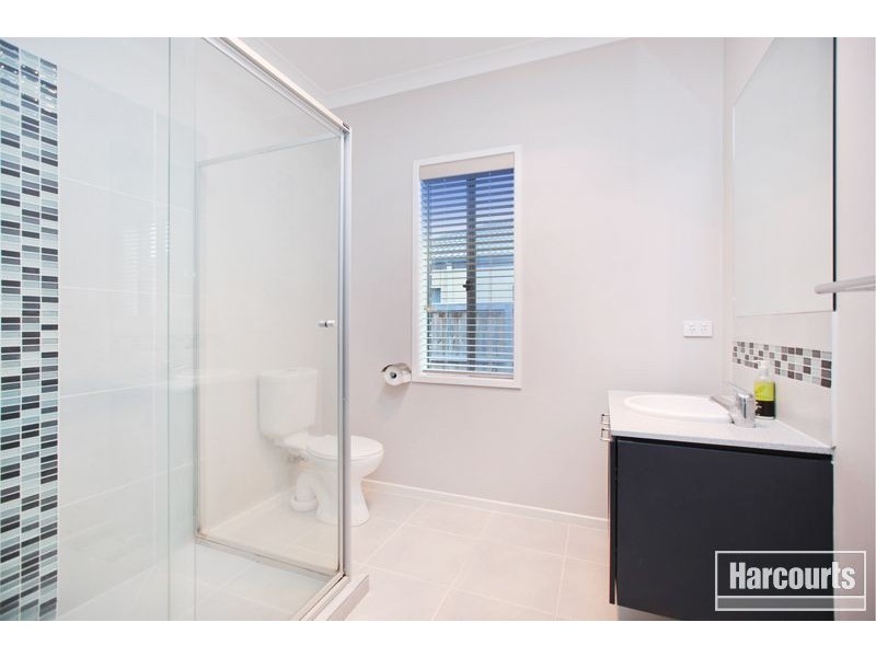 4 Goodenia Street, Officer VIC 3809