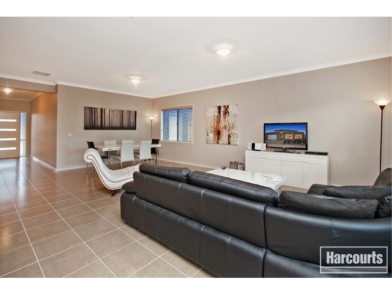 4 Goodenia Street, Officer VIC 3809