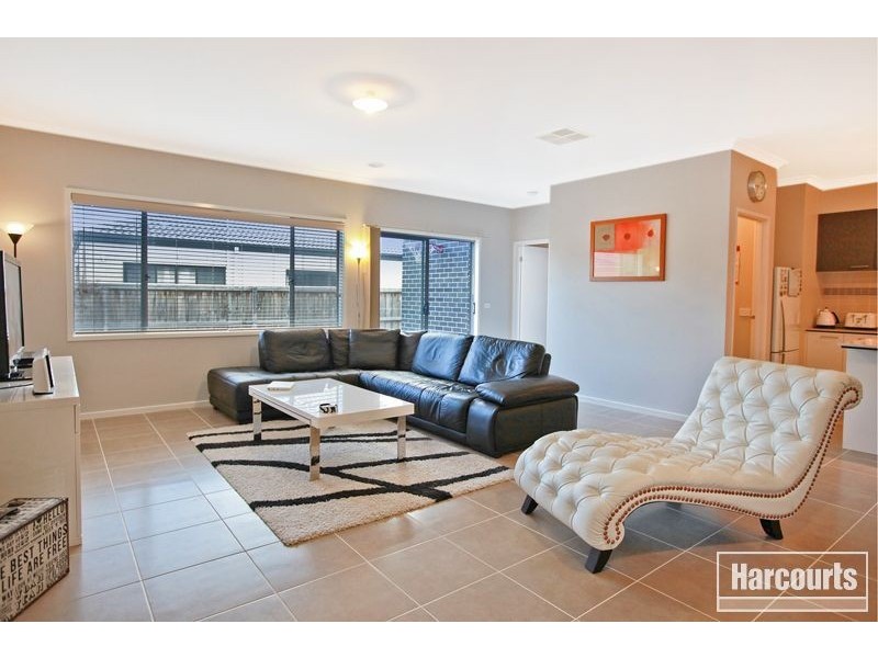 4 Goodenia Street, Officer VIC 3809