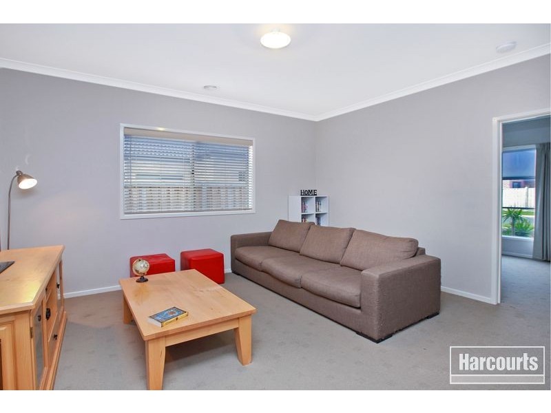 4 Goodenia Street, Officer VIC 3809