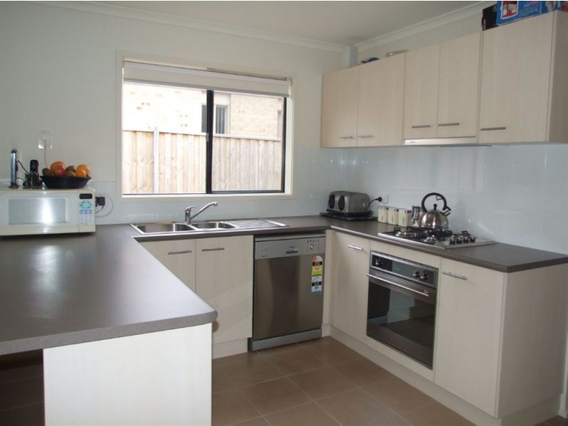 66 Tipperary Cct, Pakenham VIC 3810