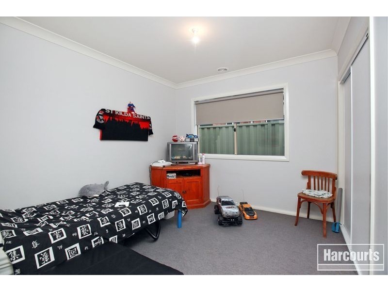 35 Edmund Street, Pakenham VIC 3810